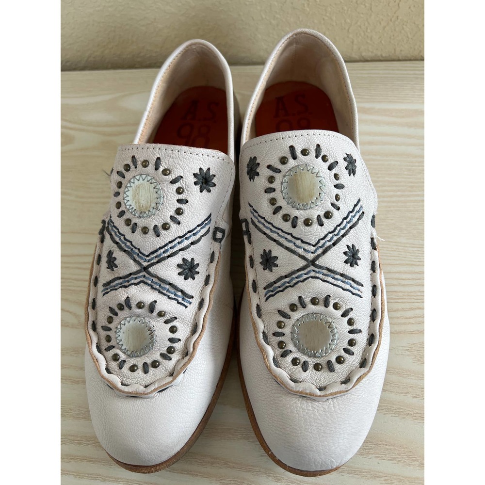 A.S.98 White Embroidered Loafers - Picture 7 of 10